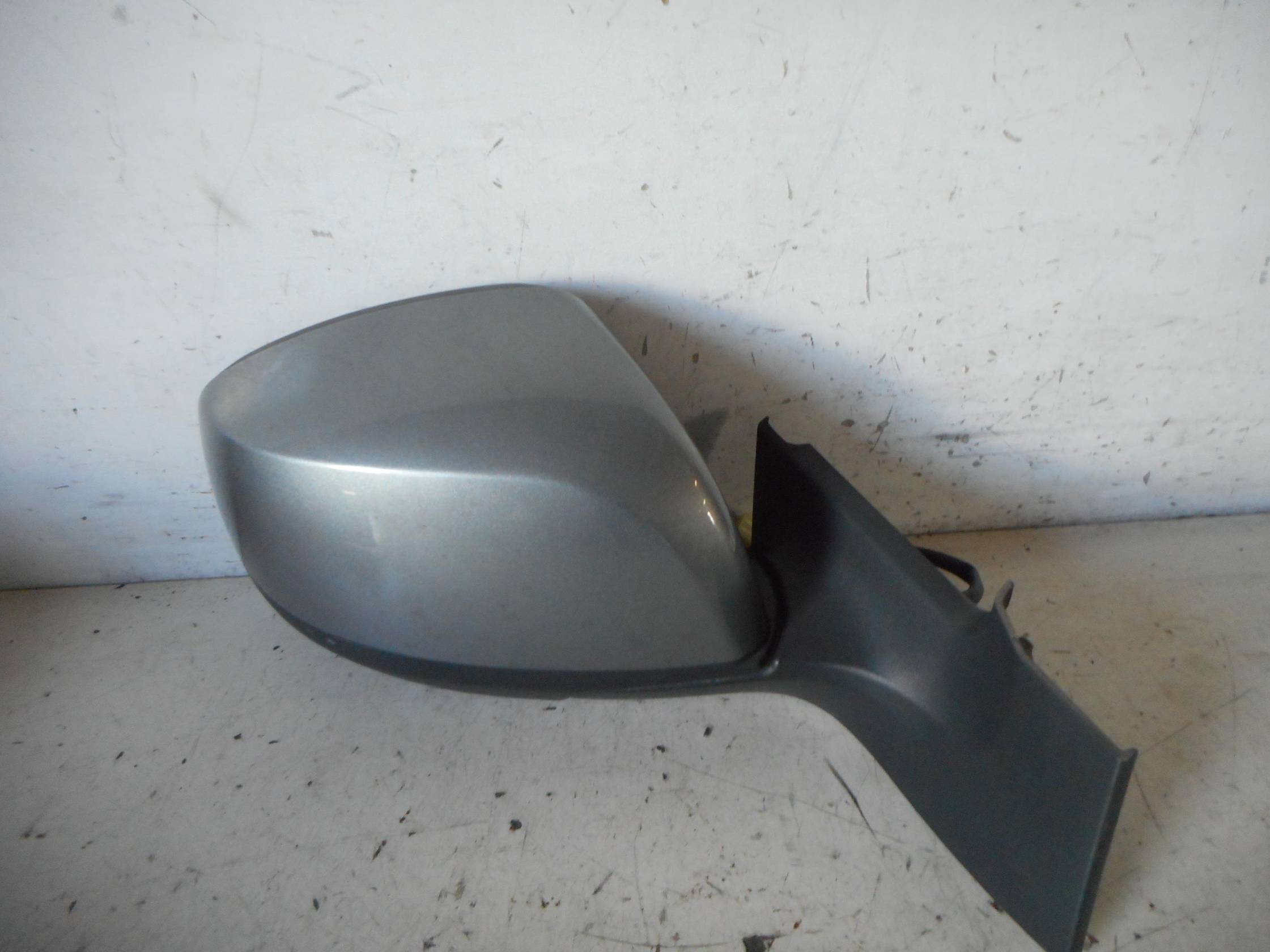 Retrovisore est. regolaz. elettr. dx.